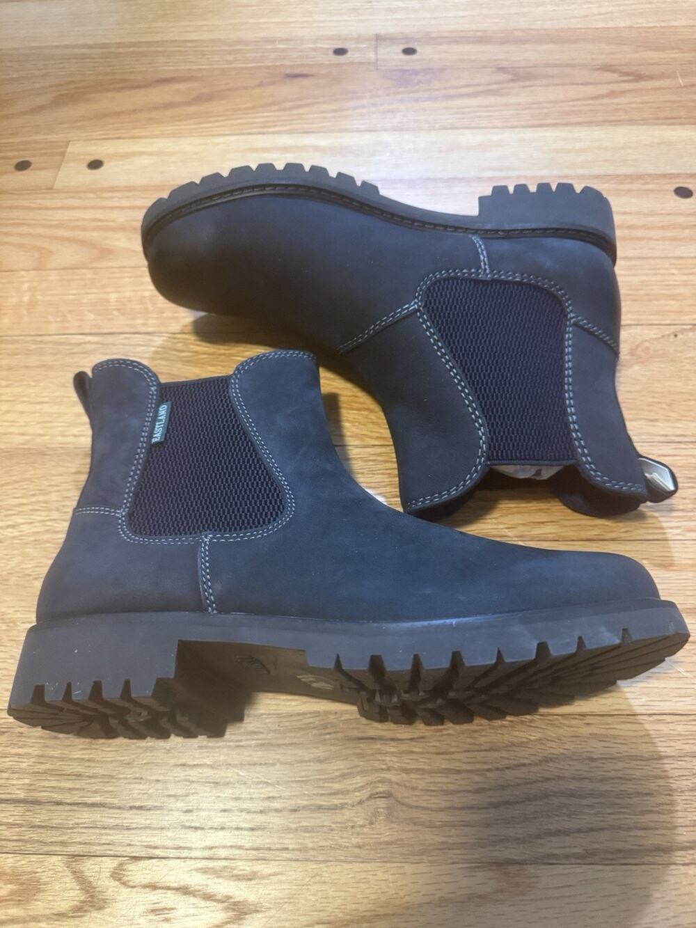 NEW Eastland Ida Chelsea Boots Women’s 7.5 Leather Ankle Boot Comfort Navy Nubuc